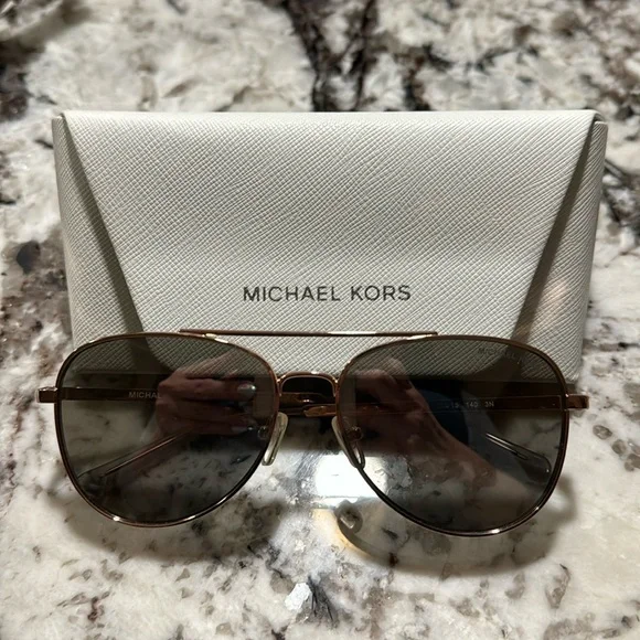 Michael Kors | Accessories | Michael Kors San Diego  display picture 1